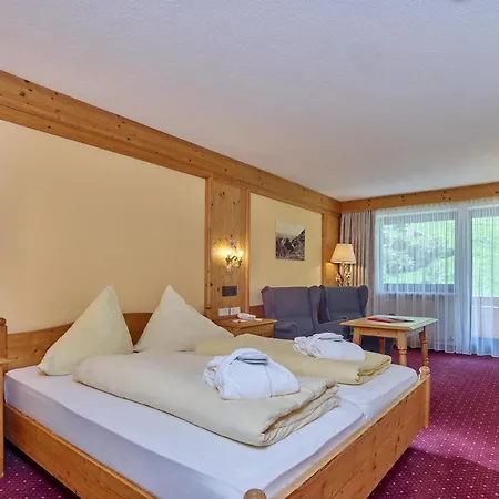 Erhart Hotel 4*