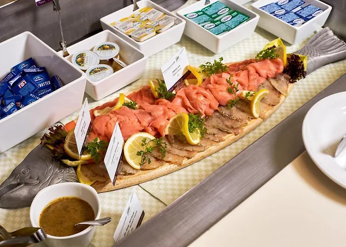 Отель Erhart 4*