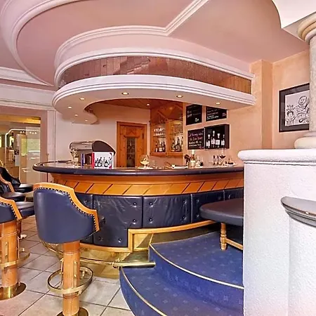 Erhart Hotel 4*