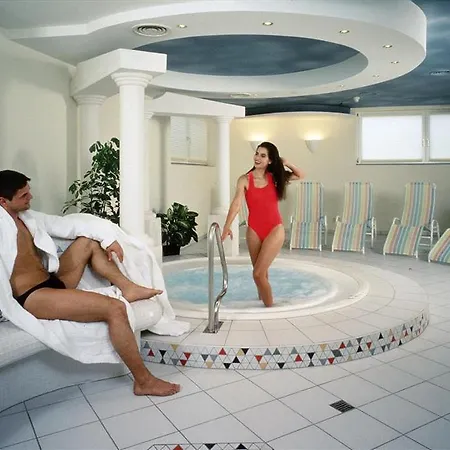 Erhart Hotel 4*