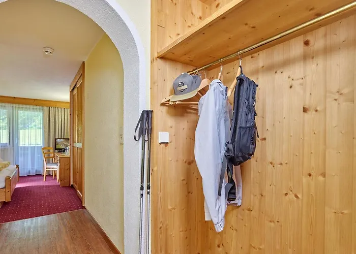 Отель Erhart Зёльден